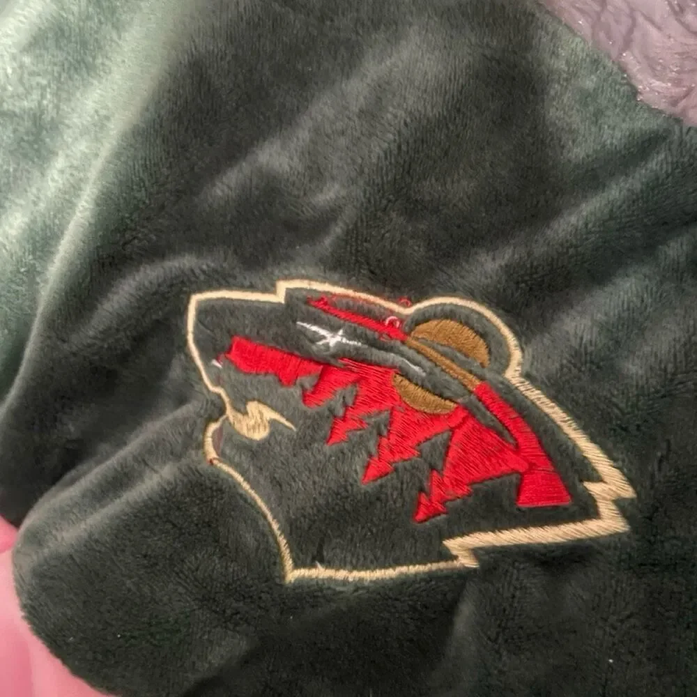 NWT FOCO Stuffed Plush Hippo Toy MN Wild Hockey Logo Puppet Has Pouch NHL